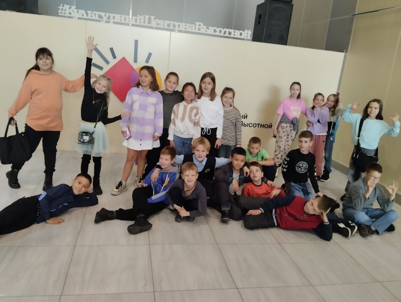 Спектакль Иванушка и Липанюшка в Культурном центре на Высотной ( 3Д класс ).