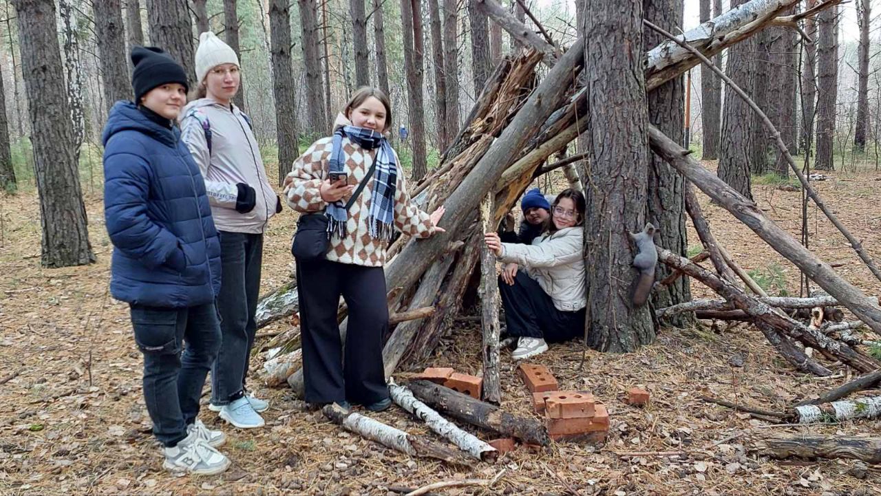 Прогулка в Березовой роще Академгородка ( 7Г класс ).
