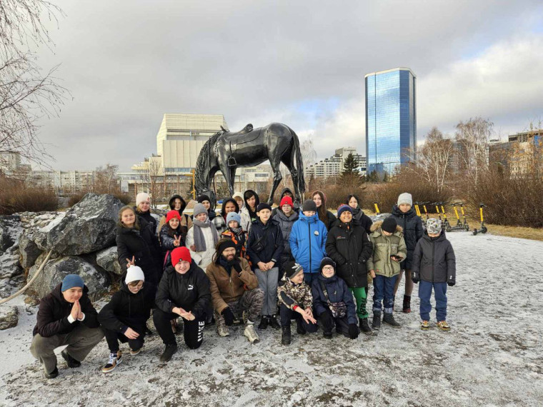 Обзорная экскурсия по городу (6В класс).